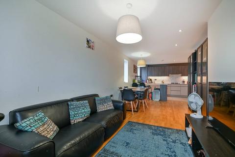 2 bedroom flat for sale, New Heston Road, Heston, HOUNSLOW, TW5