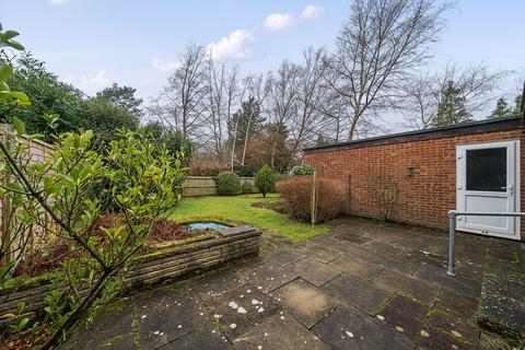 3 bedroom detached bungalow for sale, WOKING