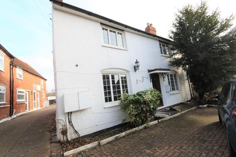 3 bedroom detached house to rent, Coventry Street, Southam, CV47