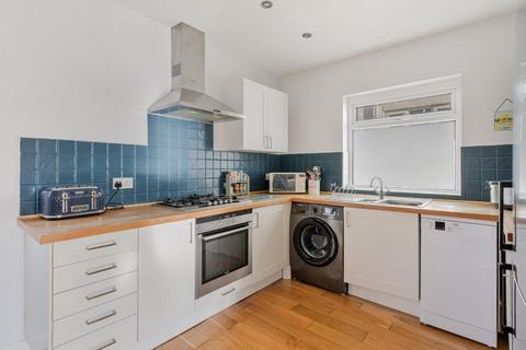 136 Warren Road, Banstead, SM7 1LB
