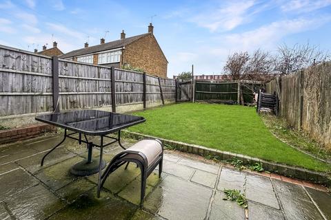 20 The Tyrells, Corringham, Stanford-le-hope, SS17 7QU