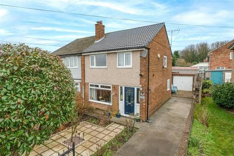 3 bedroom semi-detached house for sale, Holmwood Avenue, Leeds