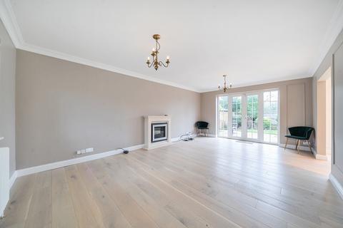 4 bedroom detached house to rent, Burwood Park Road, Walton On Thames, KT12