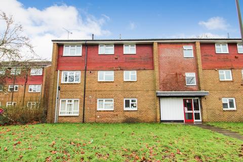 2 bedroom flat for sale, Byrd Road, Crawley, West Sussex. RH11 8XG