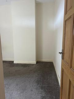 3 bedroom terraced house to rent, Manchester Road, Linthwaite HD7