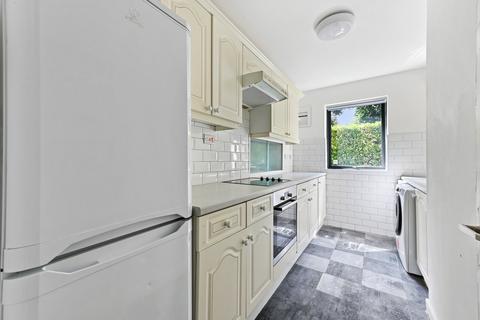 2 bedroom apartment for sale, Goldhurst Terrace, London, NW6