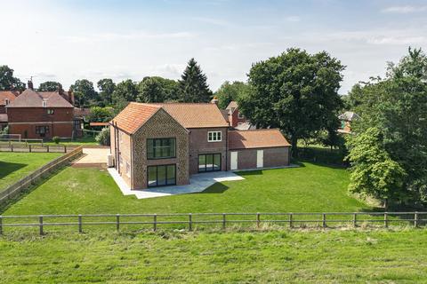 5 bedroom detached house for sale, Detached New Home in North Wootton