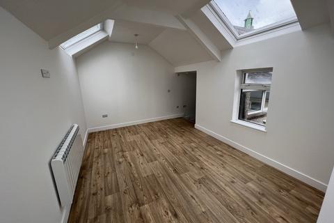 1 bedroom flat to rent, Water Street, Carmarthen, Carmarthenshire