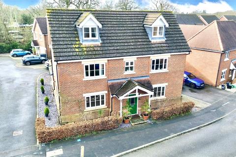 5 bedroom detached house for sale, Wheatsheaf Close, Sindlesham, Wokingham, Berkshire, RG41