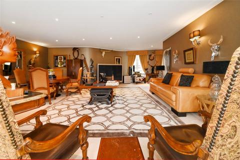 3 bedroom flat for sale, St. Johns Wood Road, London, NW8