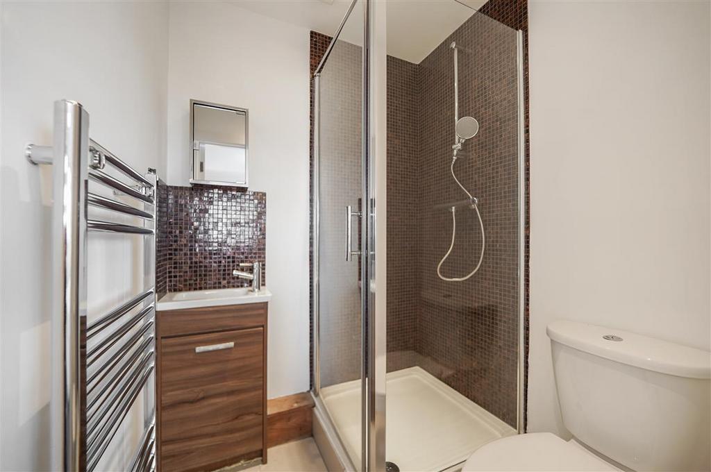 En Suite Bathroom