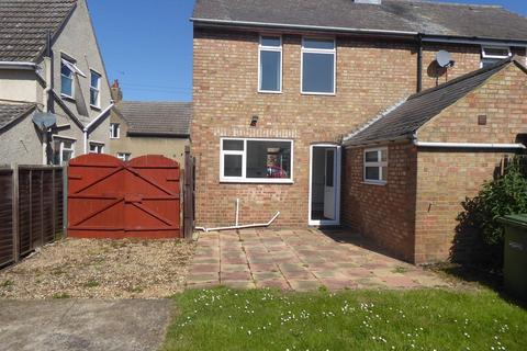 3 bedroom semi-detached house to rent, New Road, Eye, Peterborough