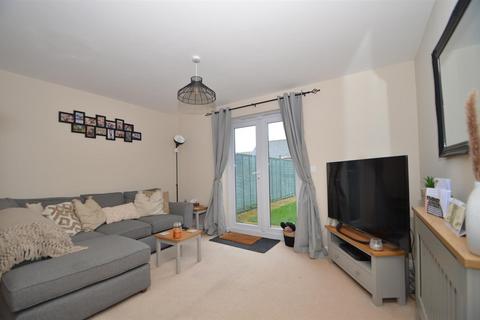 25 Avocet Grove, Soham, Ely, CB7 5GN