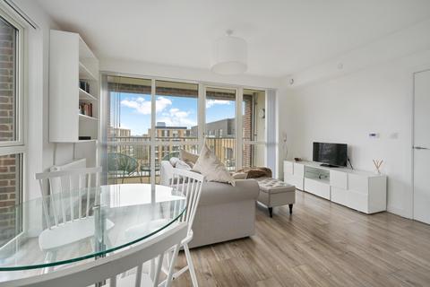 1 bedroom apartment for sale, Charles Darwin House, Newham, E16