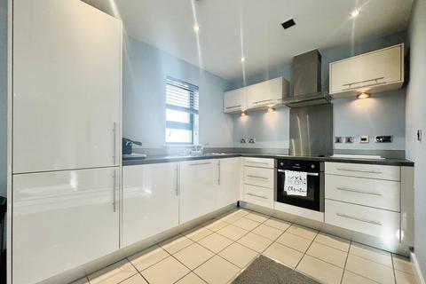 2 bedroom flat to rent, Wilmslow Road, Didsbury, M20