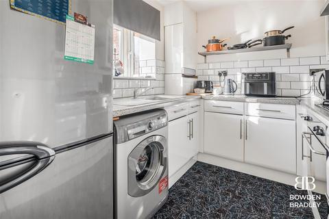 2 bedroom terraced house for sale, Millhaven Close, Chadwell Heath