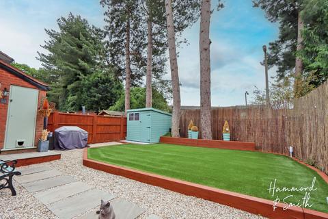 54 Garnon Mead, Coopersale, Epping, CM16 7RW