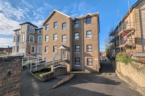 2 bedroom flat for sale, Alexandra Road, Ryde, PO33 1DT