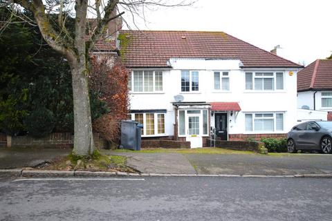 3 bedroom terraced house to rent, Sundale Avenue, South Croydon, CR2