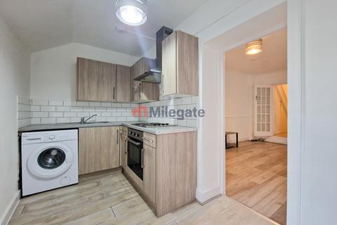 1 bedroom flat to rent, Springbank Road, London SE13