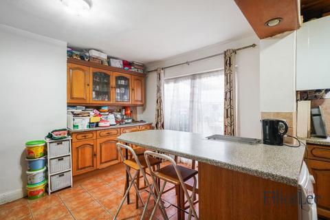 3 bedroom terraced house for sale, Malvern Avenue, Harrow HA2