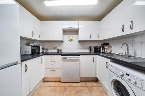 1 bedroom flat for sale, Sunny Bank, London