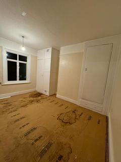 3 bedroom terraced house to rent, Betchworth Road, Ilford IG3