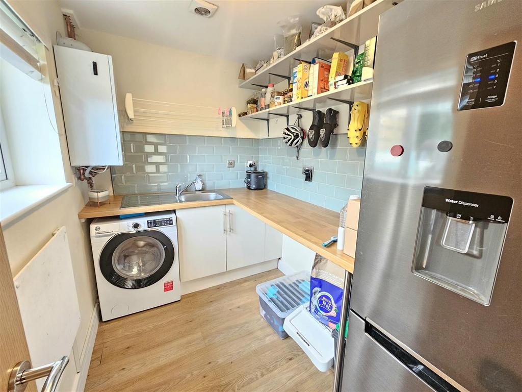 Utility Room.jpg