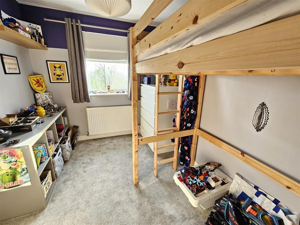 Bedroom 4.jpg