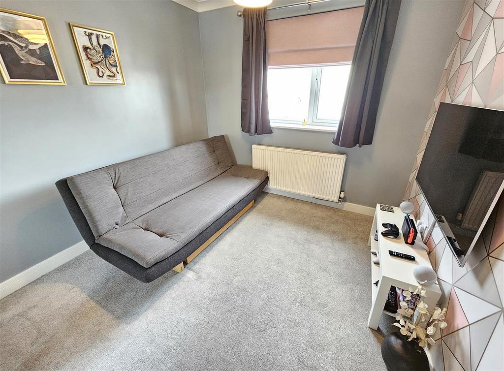 Bedroom 2.jpg