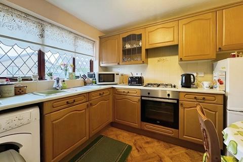 2 bedroom detached bungalow for sale, St Brelades Drive, Prestatyn, Denbighshire LL19 8EQ