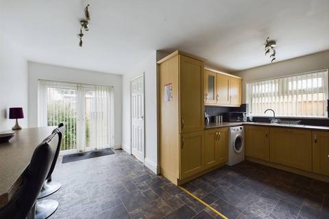 3 bedroom end of terrace house for sale, Southcoates Lane, HU9