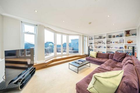 3 bedroom flat for sale, Southey Road, London SW19