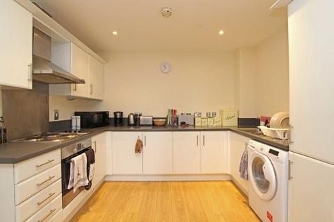 1 bedroom flat to rent, Chapter Way, London SW19