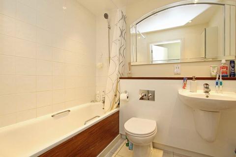 1 bedroom flat to rent, Chapter Way, London SW19