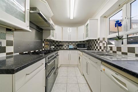 2 bedroom flat for sale, Belgrave Road, Hounslow TW4