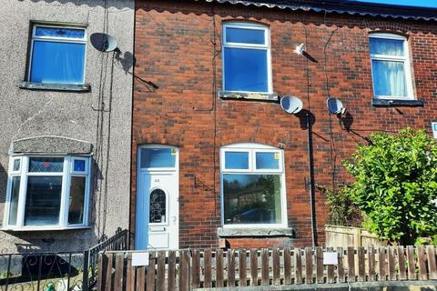 2 bedroom terraced house to rent, Haworth Street, Radcliffe