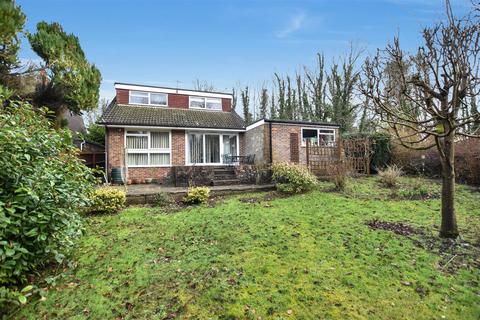 4 bedroom detached house for sale, Ermyn Way, Leatherhead KT22