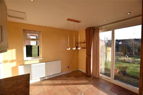 8 Ullswater Avenue, Royton, Oldham, OL2 6SU
