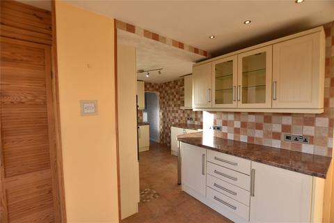 8 Ullswater Avenue, Royton, Oldham, OL2 6SU