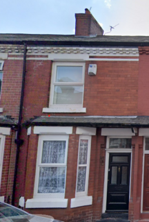 3 bedroom terraced house to rent, Arnside Street, Manchester M14