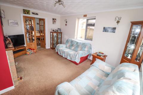 3 bedroom detached bungalow for sale, Ashwood Close, Hayling Island