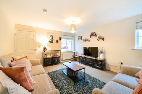 2 bedroom semi-detached house for sale, Thornton Grove, Bradford, West Yorkshire, BD4