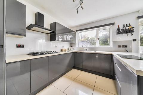 3 bedroom semi-detached house for sale, Park Vale, Kennington, Ashford TN24