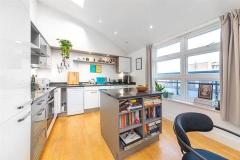 2 bedroom apartment to rent, 225 Putney Bridge Road, London SW15