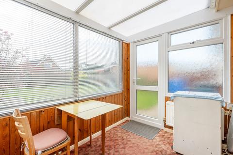 23 Clifford Drive, Lowestoft, NR33 9EX