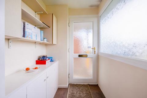 23 Clifford Drive, Lowestoft, NR33 9EX