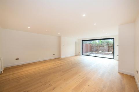 5 bedroom house to rent, The Marlowes, London