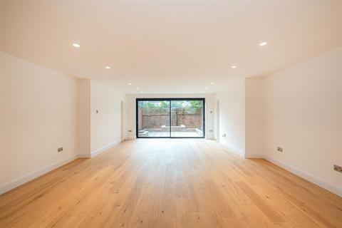 5 bedroom house to rent, The Marlowes, London