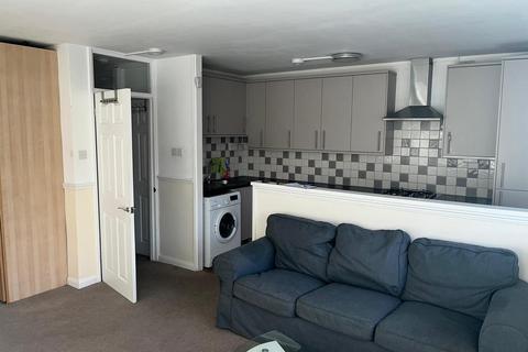 1 bedroom house to rent, Flat in Woodchester Square, London W2